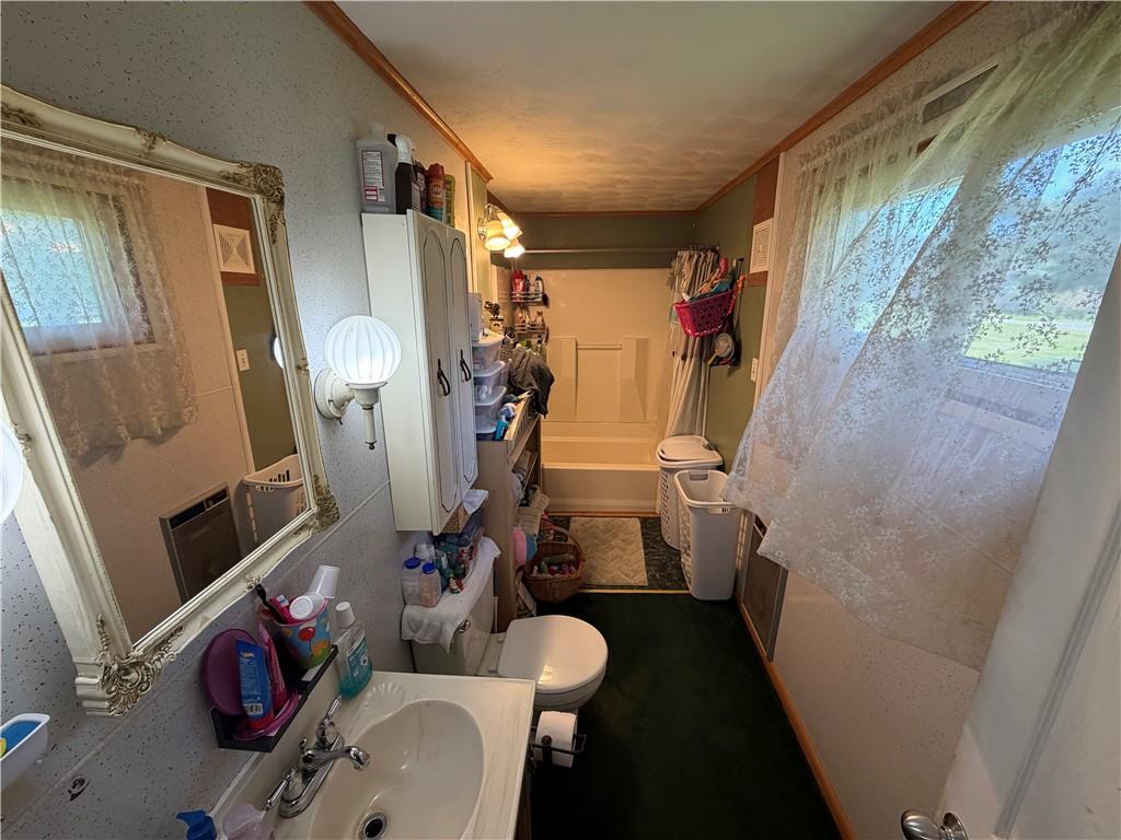 112 Schoolhouse Road Grindstone, PA 15442 - Photo 6 of 20