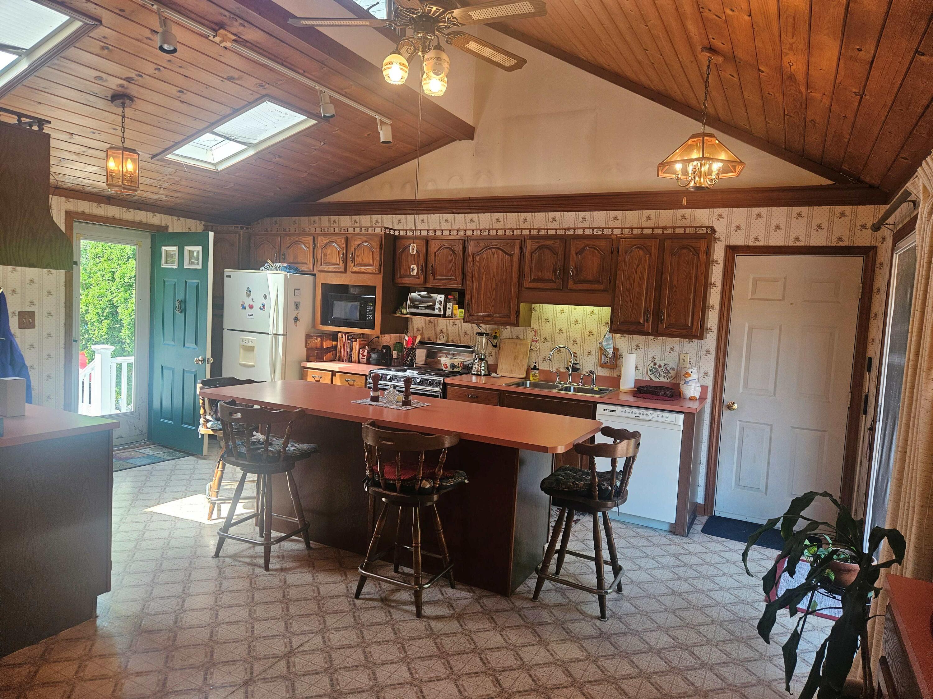 93 Sanford Road Wells, ME 04090 - Photo 21 of 101 20250627_111409