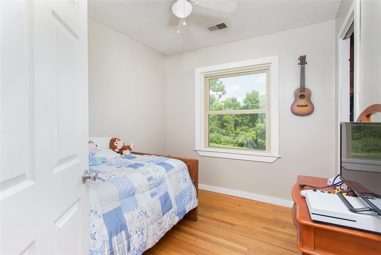 475 Waldeck Road Bonnieville, KY 42713 - Photo 14 of 26 Gallery Image 14