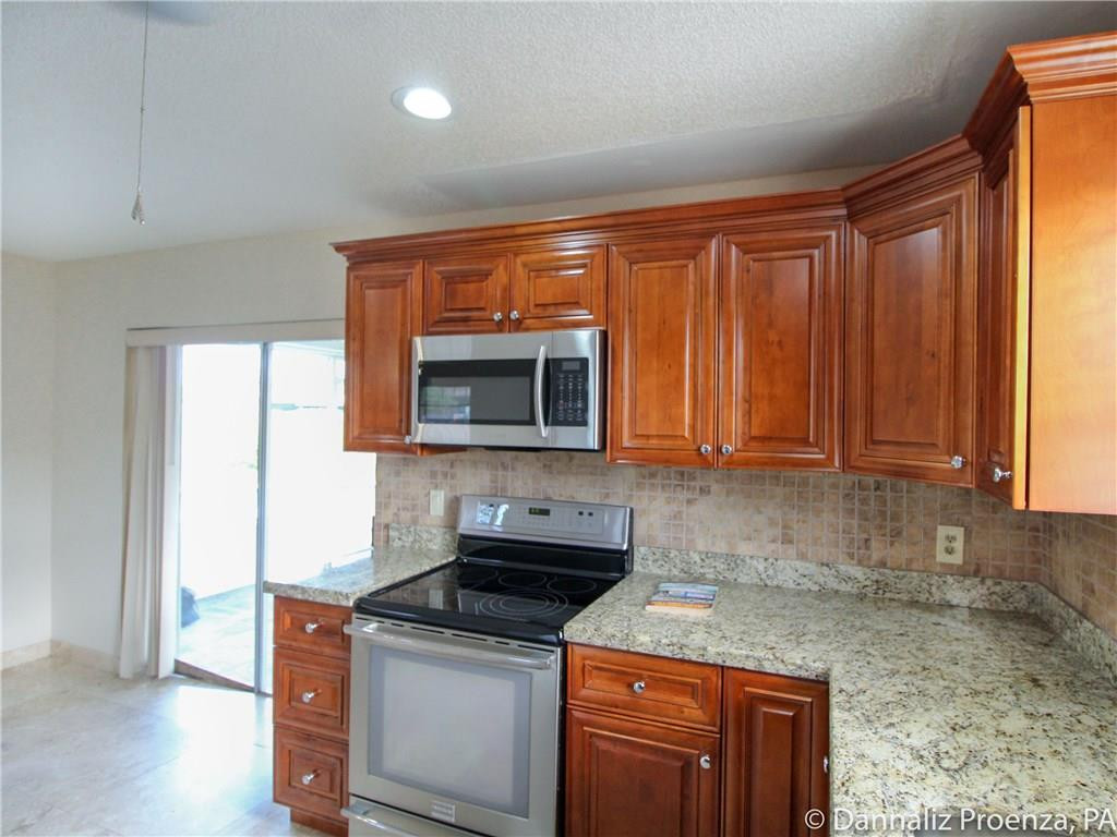 4720 Betelnut Street Boca Raton, FL 33428 - Photo 9 of 16 Kitchen