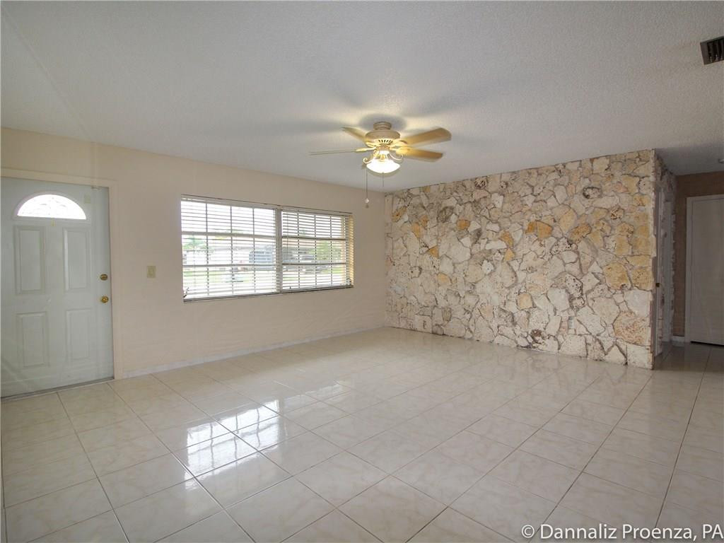4720 Betelnut Street Boca Raton, FL 33428 - Photo 10 of 16 Living Room
