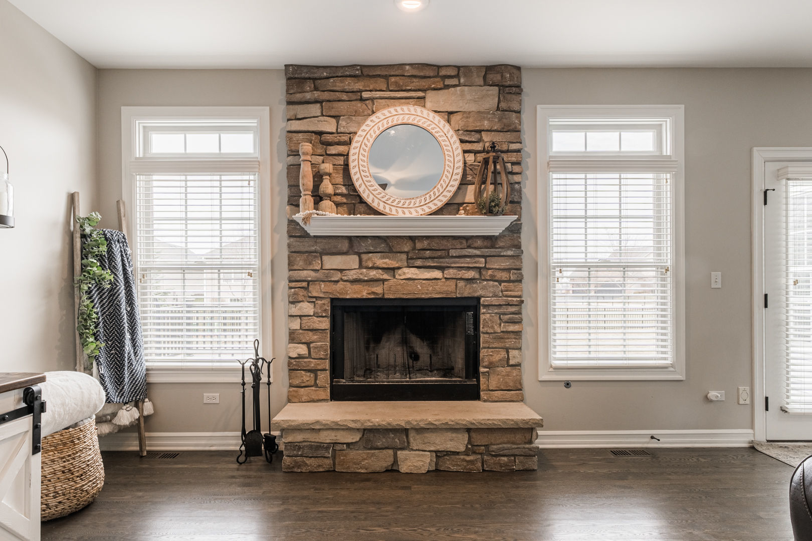 461 White Street Sycamore, IL 60178 - Photo 19 of 49 a living room with furniture and a fireplace