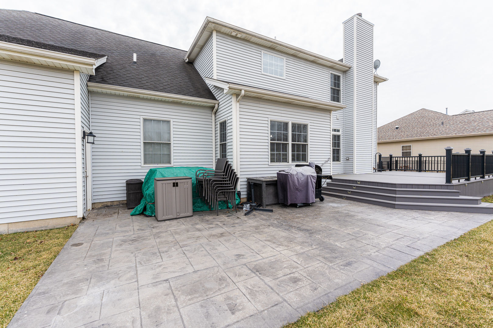 461 White Street Sycamore, IL 60178 - Photo 44 of 49 a view of a patio with a table and chairs