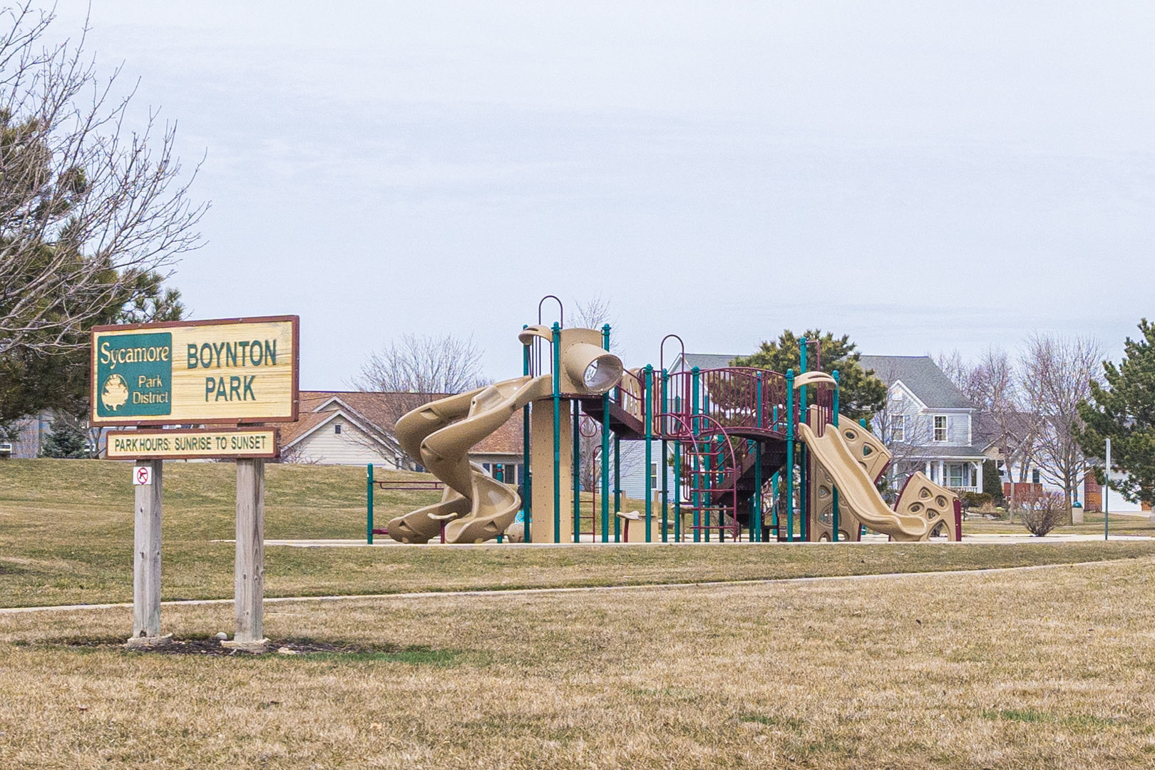 461 White Street Sycamore, IL 60178 - Photo 49 of 49 a view of a park with swings