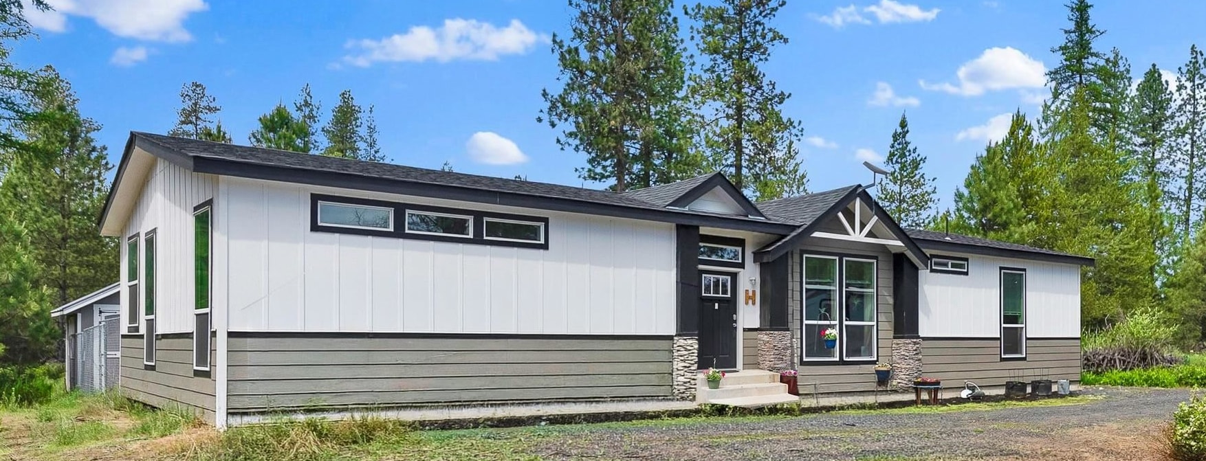 28995 North Hardesty Road Chattaroy, WA 99003 - Photo 2 of 39