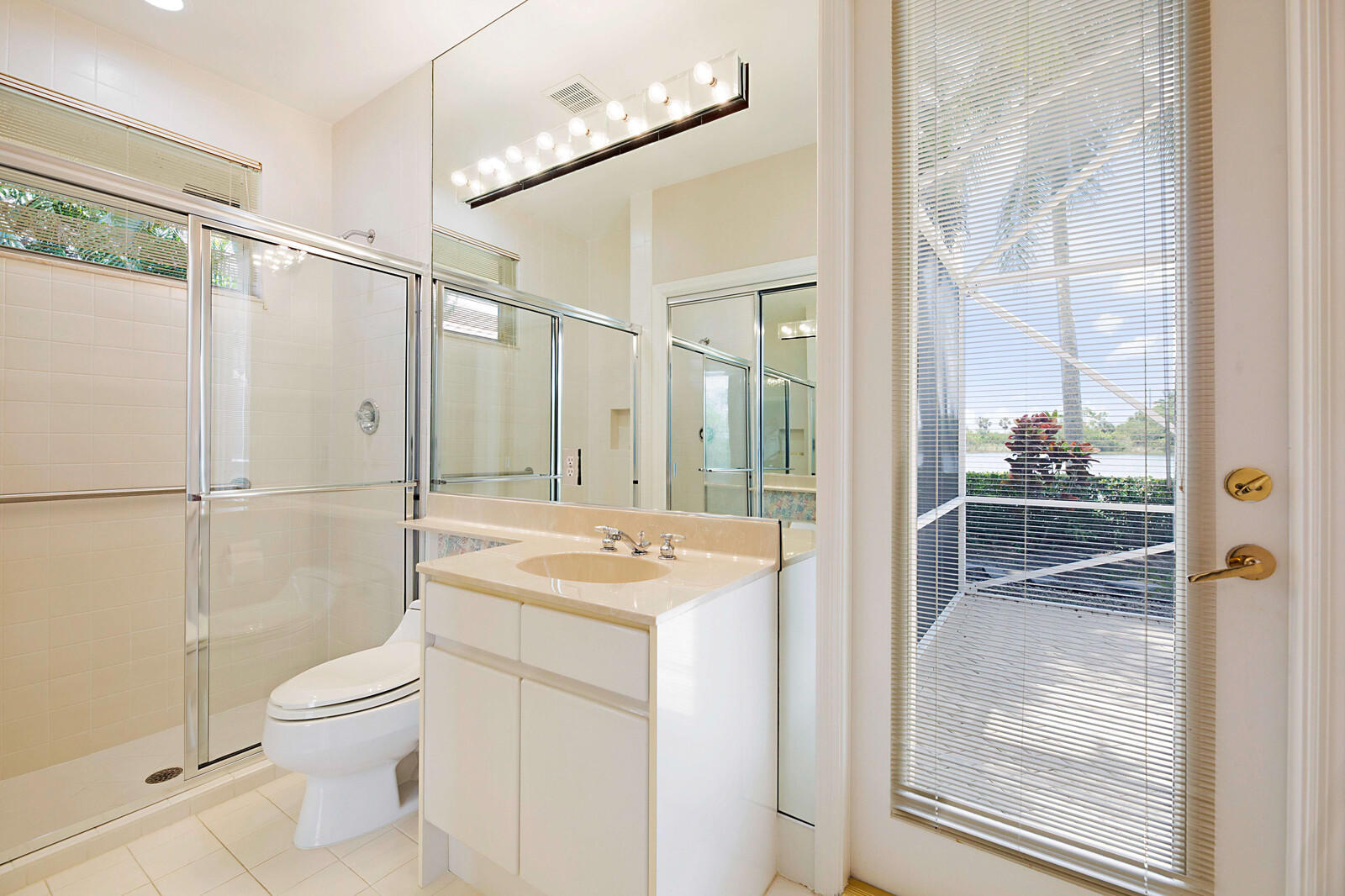 10614 Stonebridge Boulevard Boca Raton, FL 33498 - Photo 31 of 45 3rd Bathroom