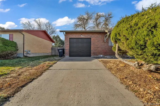 $2,750 | 5545 Elkhart Street, Denver, CO 80239