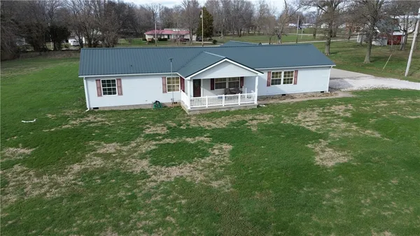 $159,900 | 204 West Pine Street, Calhoun, IL 62419