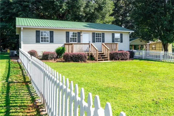 $244,900 | 894 Lakeview Drive, Nicholson, GA 30565