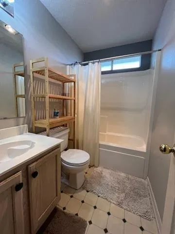 $265,000 | 4901 Wood Forest Drive, Marrero, LA 70072