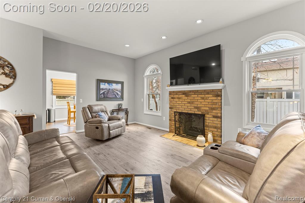 26802 Inverness Street Woodhaven, MI 48183 - Photo 5 of 47