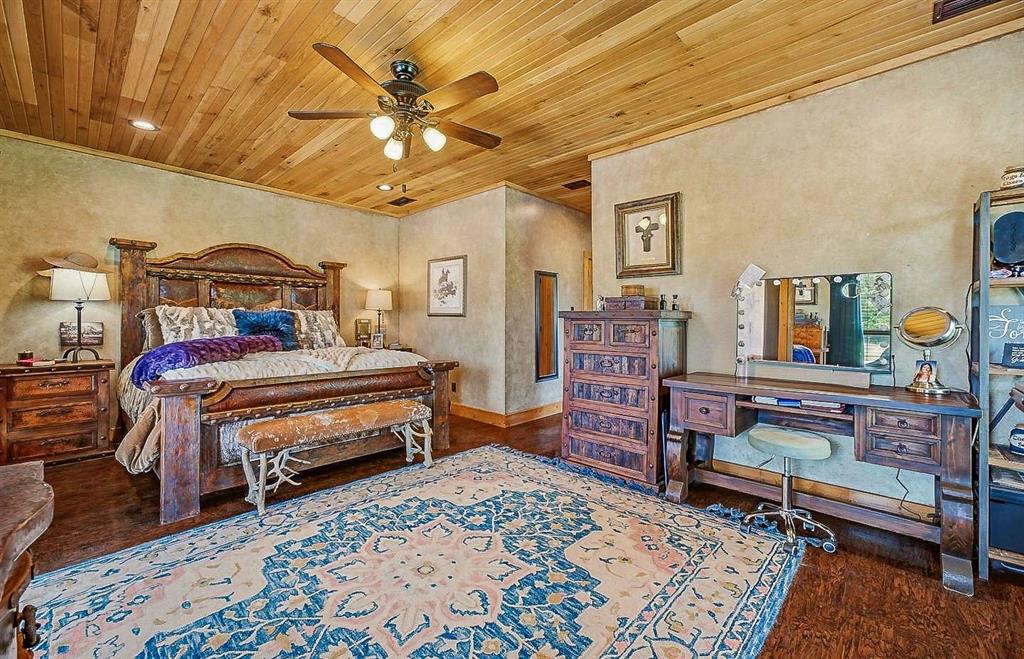 261 Dub Lane Weatherford, TX 76088 - Photo 17 of 40