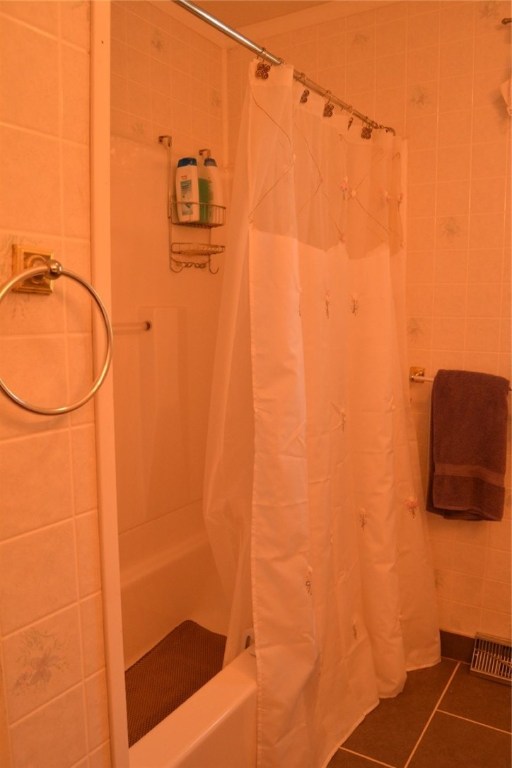 23 Carriage Road Cranston, RI 02920 - Photo 19 of 40 Gallery Image 19