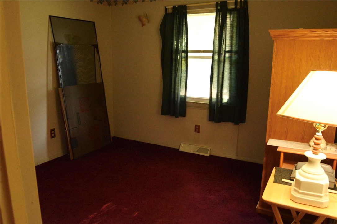 23 Carriage Road Cranston, RI 02920 - Photo 25 of 40 Gallery Image 25