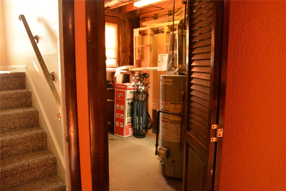 23 Carriage Road Cranston, RI 02920 - Photo 38 of 40 Gallery Image 38