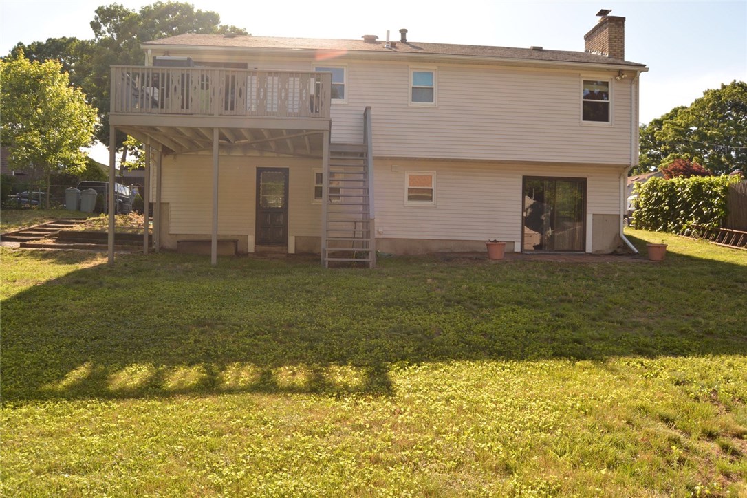 23 Carriage Road Cranston, RI 02920 - Photo 4 of 40 Gallery Image 4