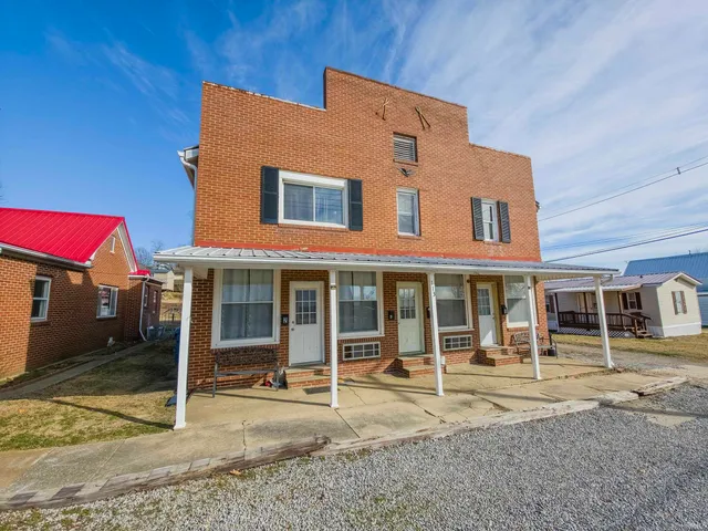 $134,900 | 113 South Mulberry Street, Mount Carmel, IL 62863