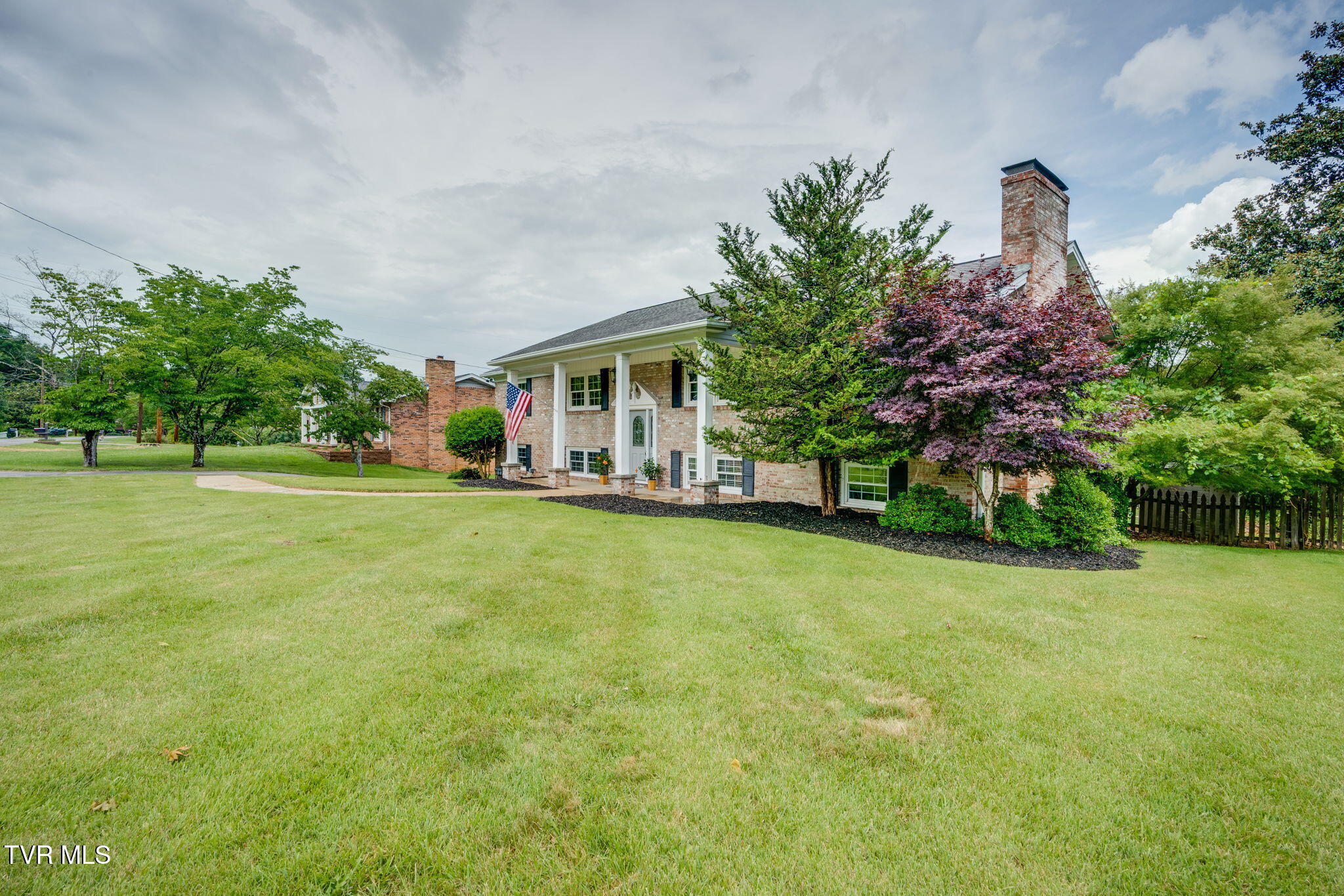 2125 Bonaire Road Kingsport, TN 37660 - Photo 41 of 49 038