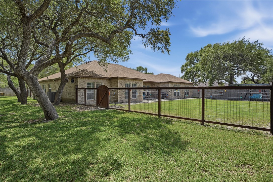 2030 4th Street Ingleside, TX 78362 - Photo 6 of 39