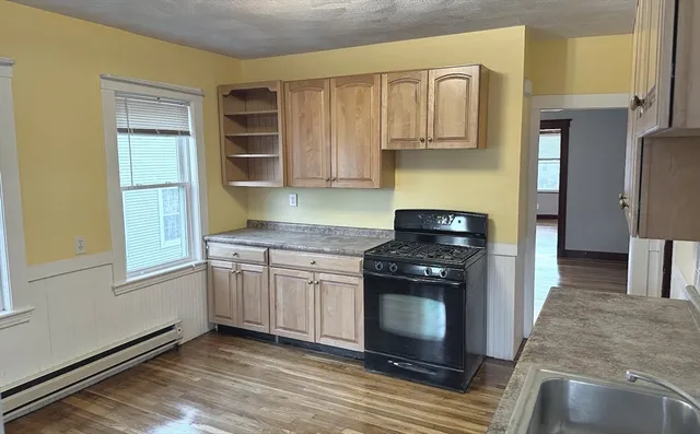 $2,650 | 90 Boylston Street, Unit 1, Watertown, MA 02472