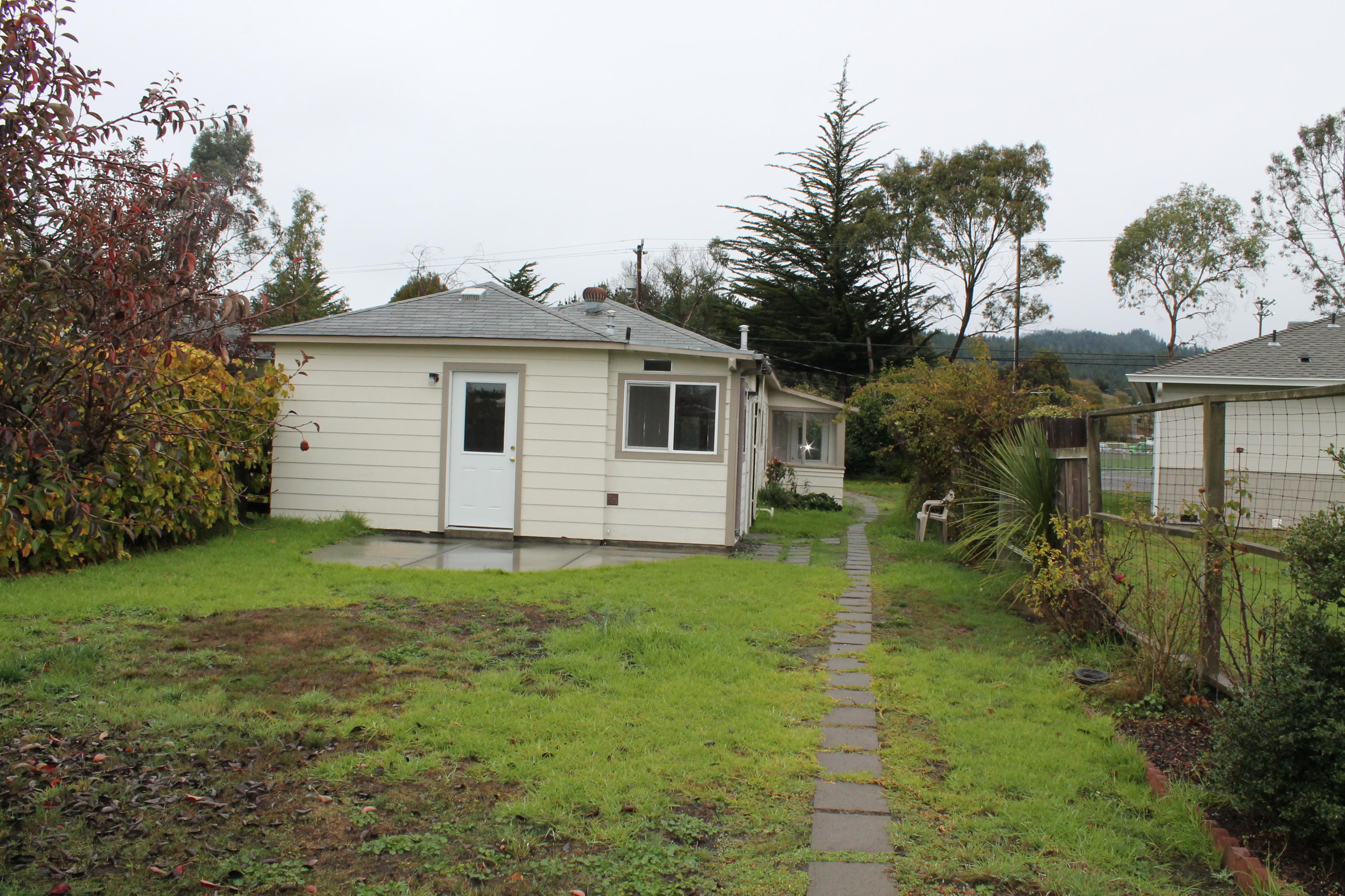 2738 Rohnerville Road Fortuna, CA 95540 - Photo 10 of 14 Gallery Image 10