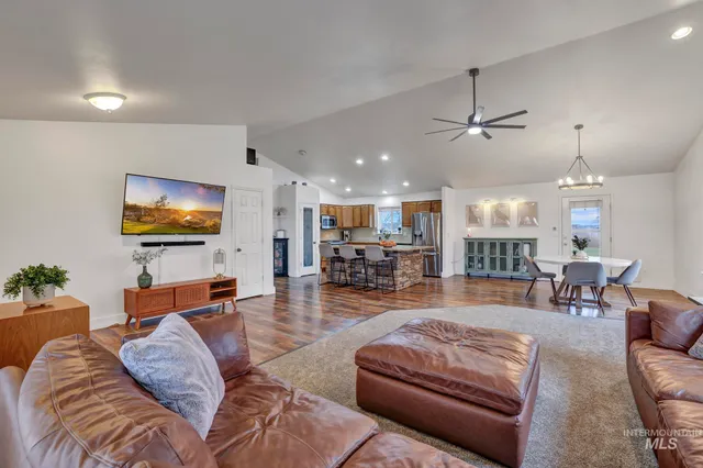 $675,000 | 470 Golf Course Road, Jerome, ID 83338