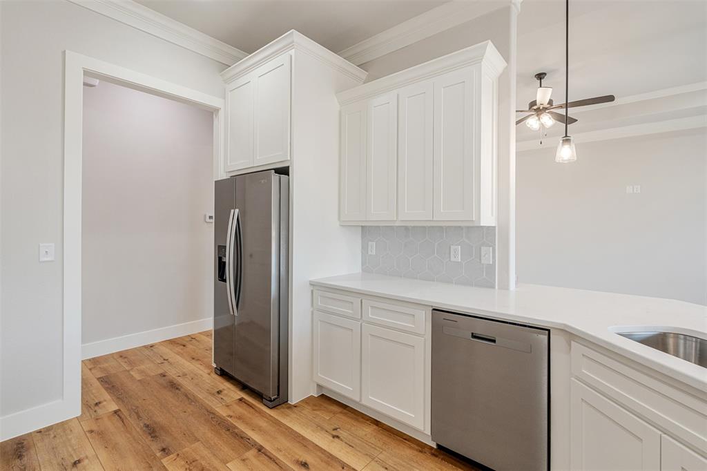 504 Limestone Circle Mabank, TX 75147 - Photo 11 of 33