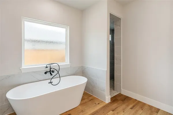 $359,900 | 504 Limestone Circle, Mabank, TX 75147