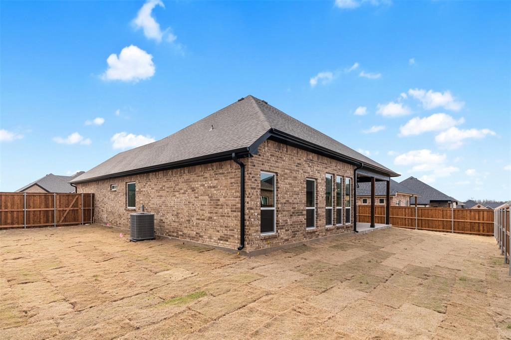 504 Limestone Circle Mabank, TX 75147 - Photo 25 of 33