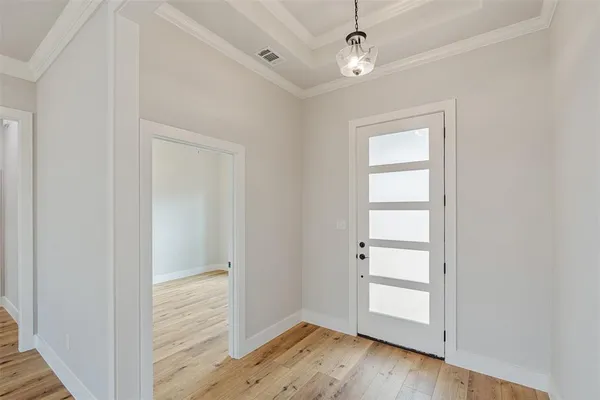 $359,900 | 504 Limestone Circle, Mabank, TX 75147