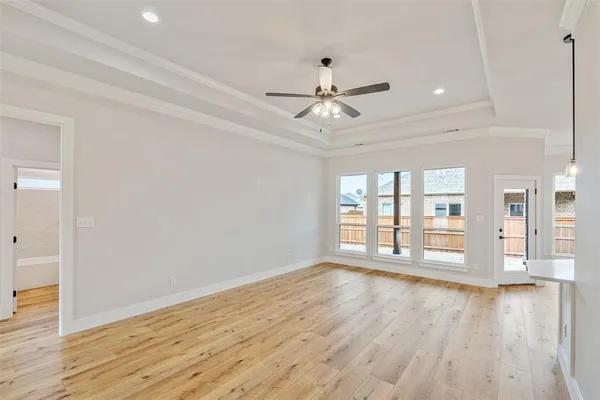 $359,900 | 504 Limestone Circle, Mabank, TX 75147