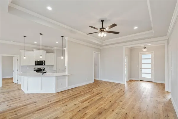 $359,900 | 504 Limestone Circle, Mabank, TX 75147