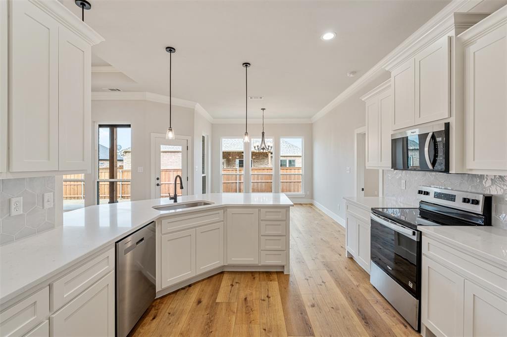 504 Limestone Circle Mabank, TX 75147 - Photo 8 of 33