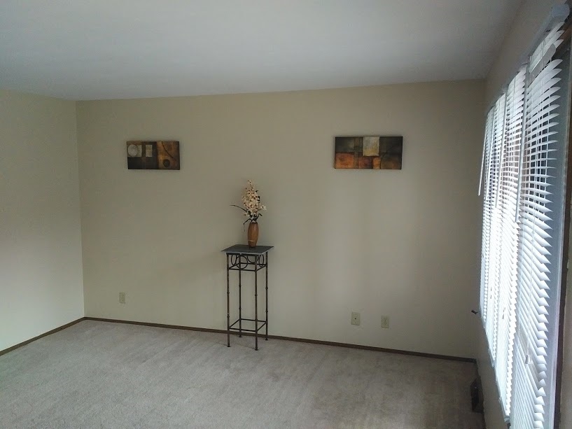 2716 Edelweiss Road Rockford, IL 61109 - Photo 2 of 10 Gallery Image 2