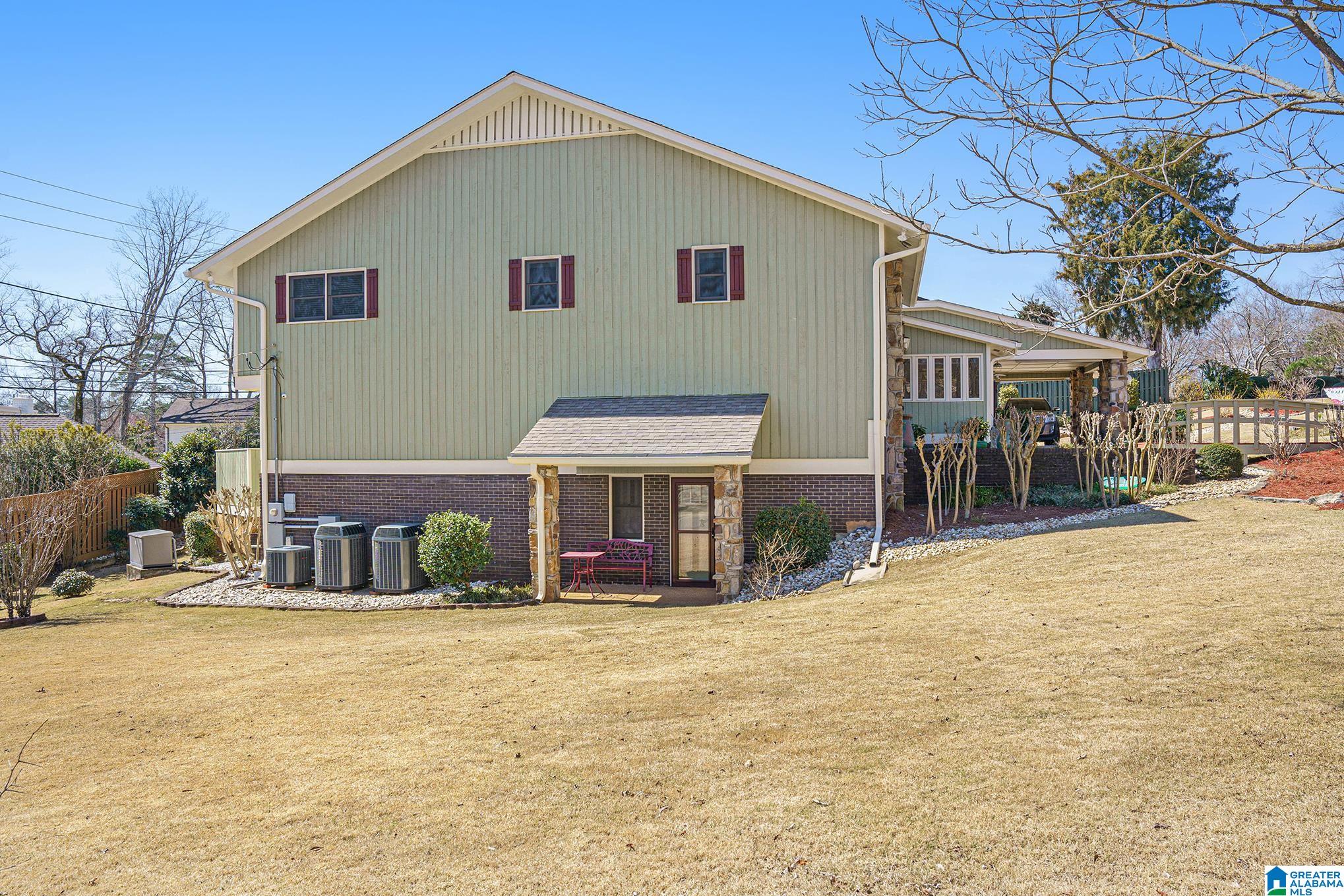 2101 Cedarbark Lane Birmingham, AL 35216 - Photo 5 of 50