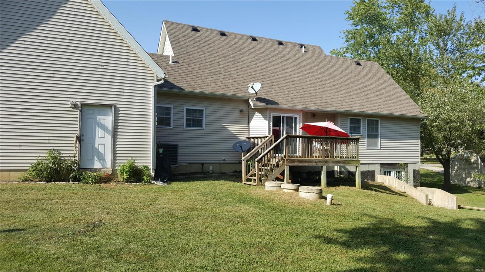 8292 Highway 159 Dorsey, IL 62021 - Photo 28 of 30 Gallery Image 28