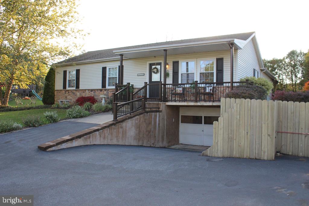 473 Spring Grove Road East Earl, PA 17519 - Photo 1 of 36 Gallery Image 1