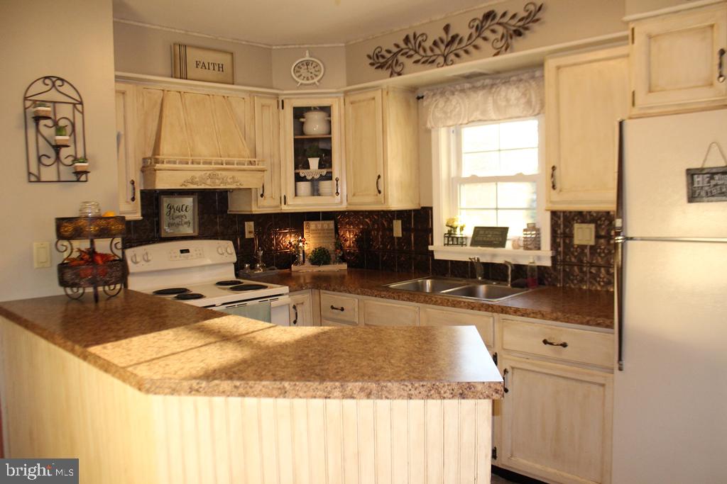 473 Spring Grove Road East Earl, PA 17519 - Photo 18 of 36 Gallery Image 18