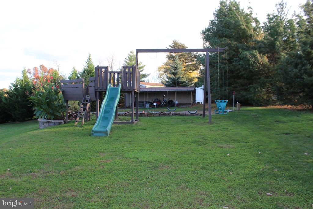 473 Spring Grove Road East Earl, PA 17519 - Photo 7 of 36 Gallery Image 7