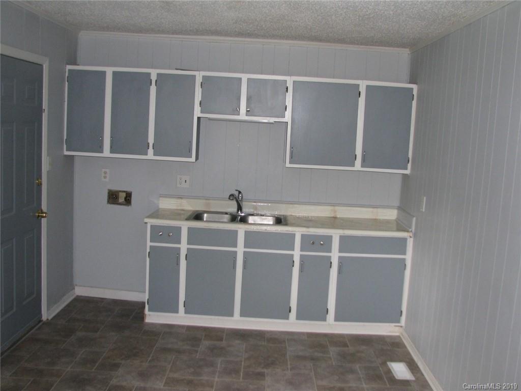 9230 Trinity Road Charlotte, NC 28216 - Photo 3 of 15 Gallery Image 3