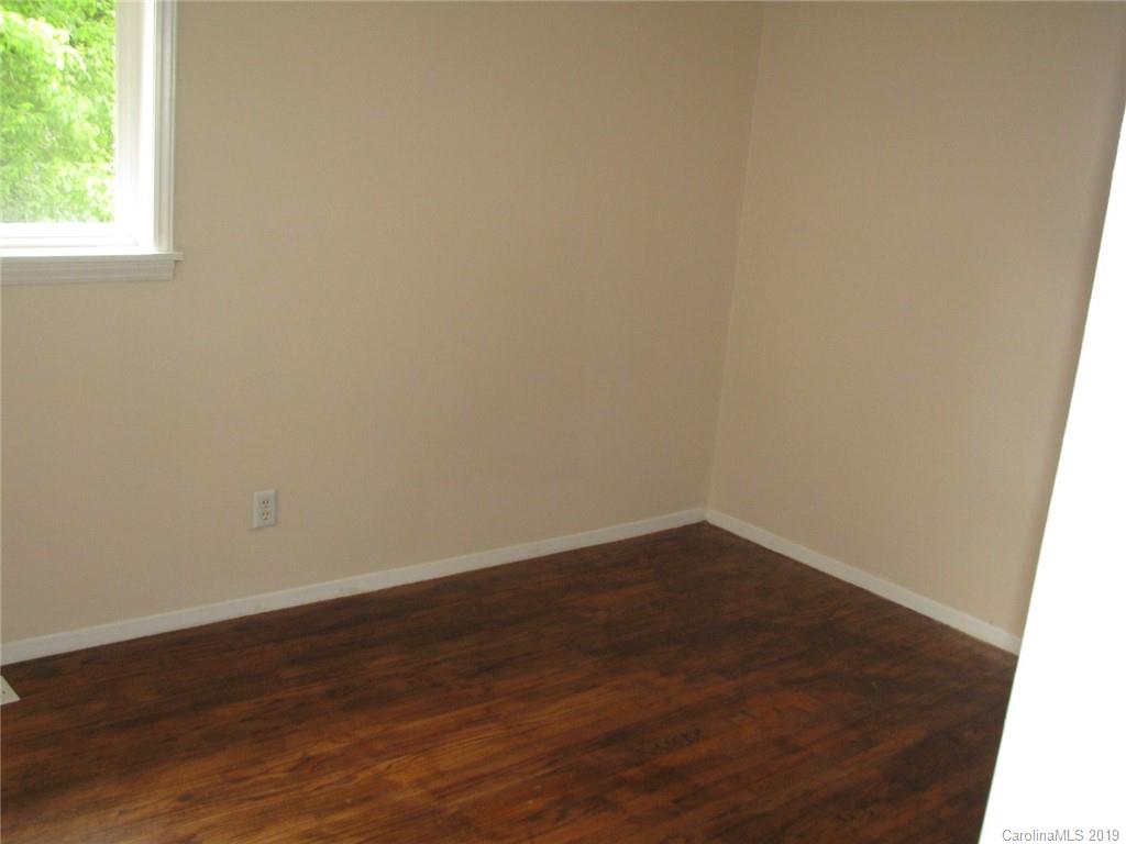 9230 Trinity Road Charlotte, NC 28216 - Photo 10 of 15 Gallery Image 10