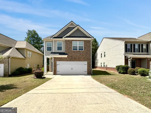 $2,025 | 1067 Lear Drive, Locust Grove, GA 30248