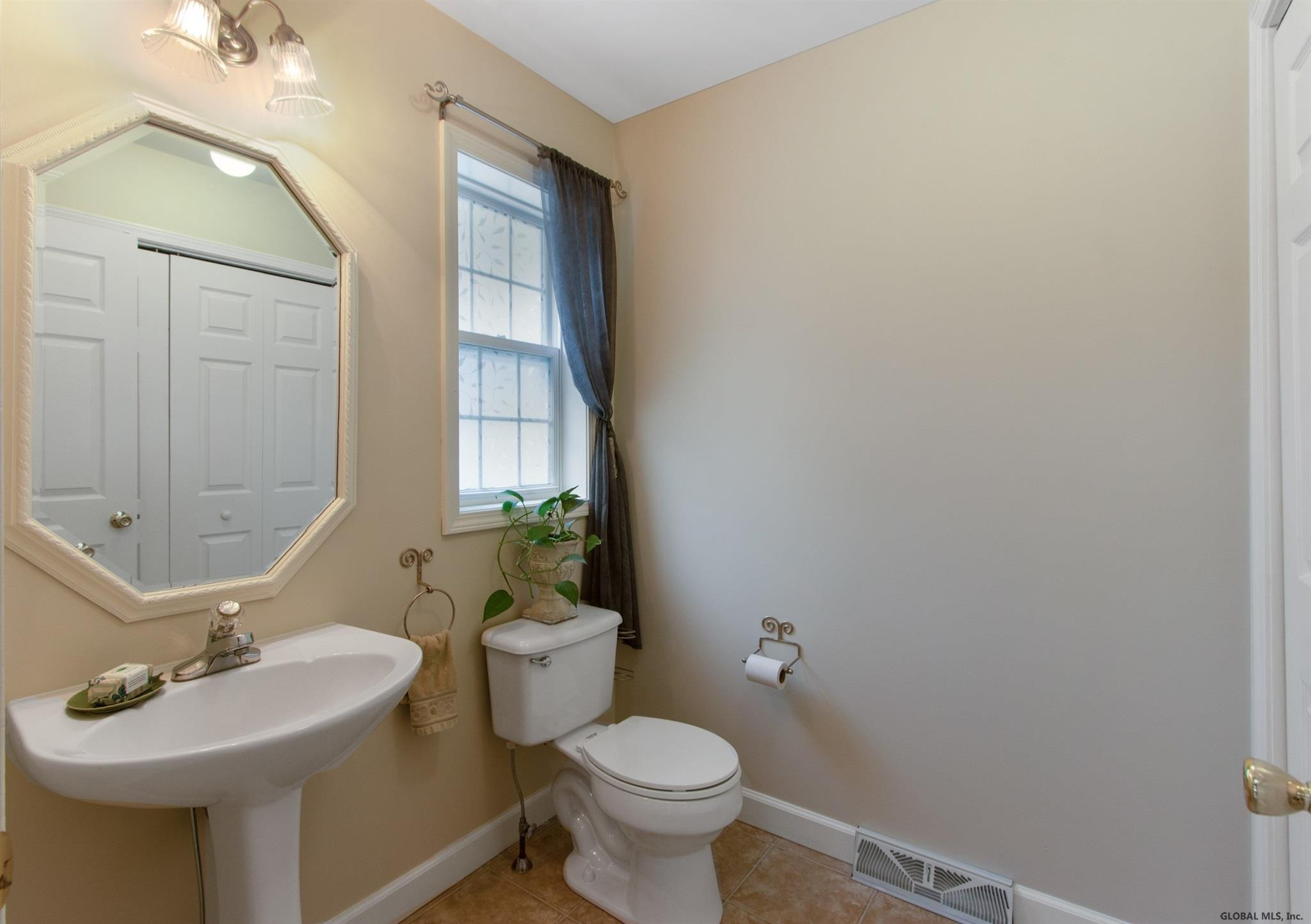 43 Sheffield Road Wilton, NY 12831 - Photo 20 of 38 Photo 20