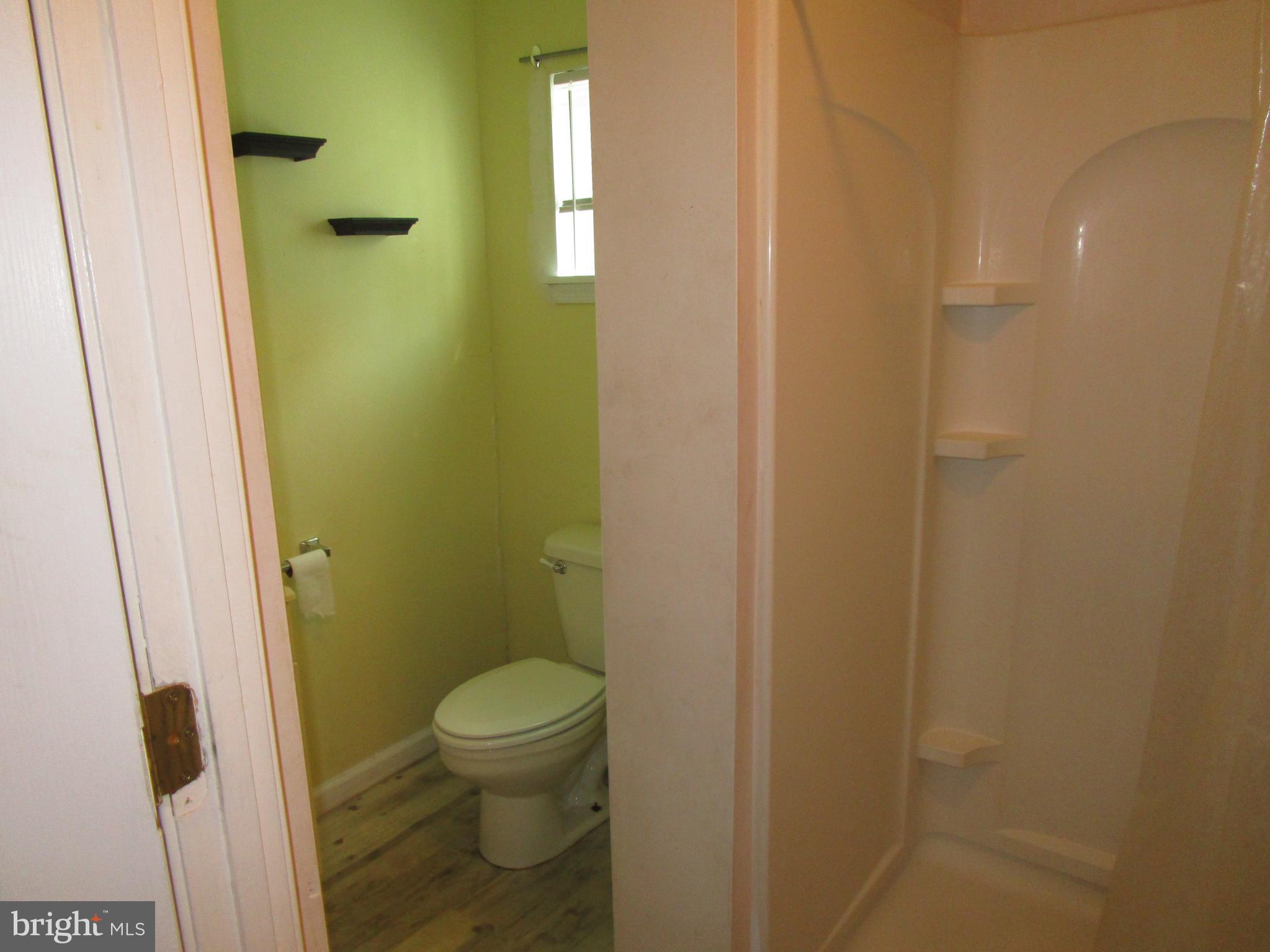 791 Miller Drive Dover, DE 19901 - Photo 15 of 35 Main Floor Full Bathroom