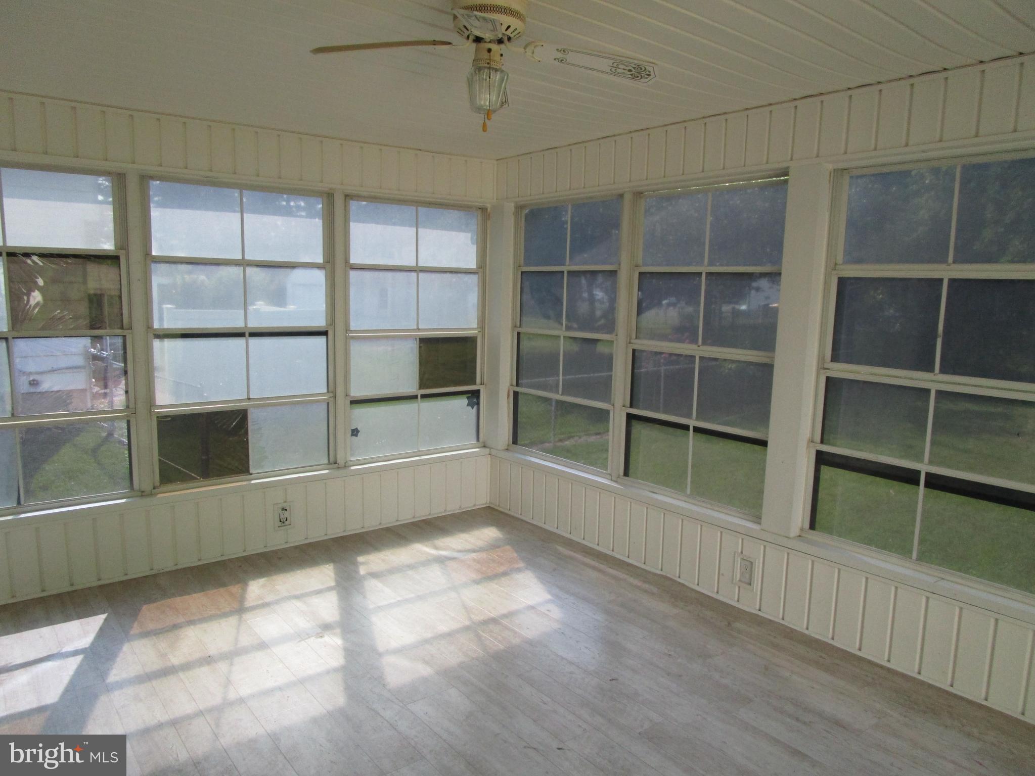 791 Miller Drive Dover, DE 19901 - Photo 20 of 35 Sunroom