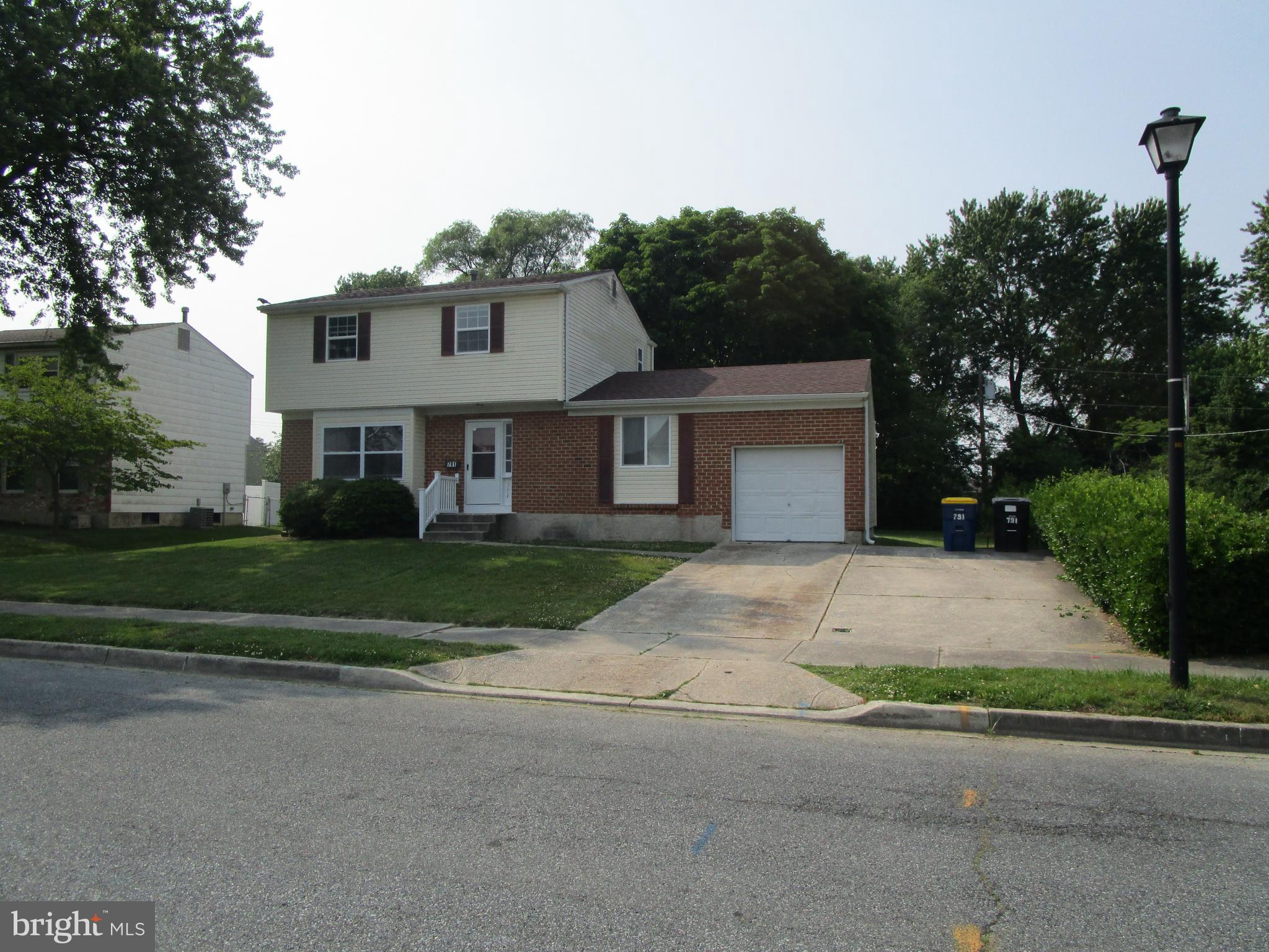 791 Miller Drive Dover, DE 19901 - Photo 2 of 35 Wide Driveway