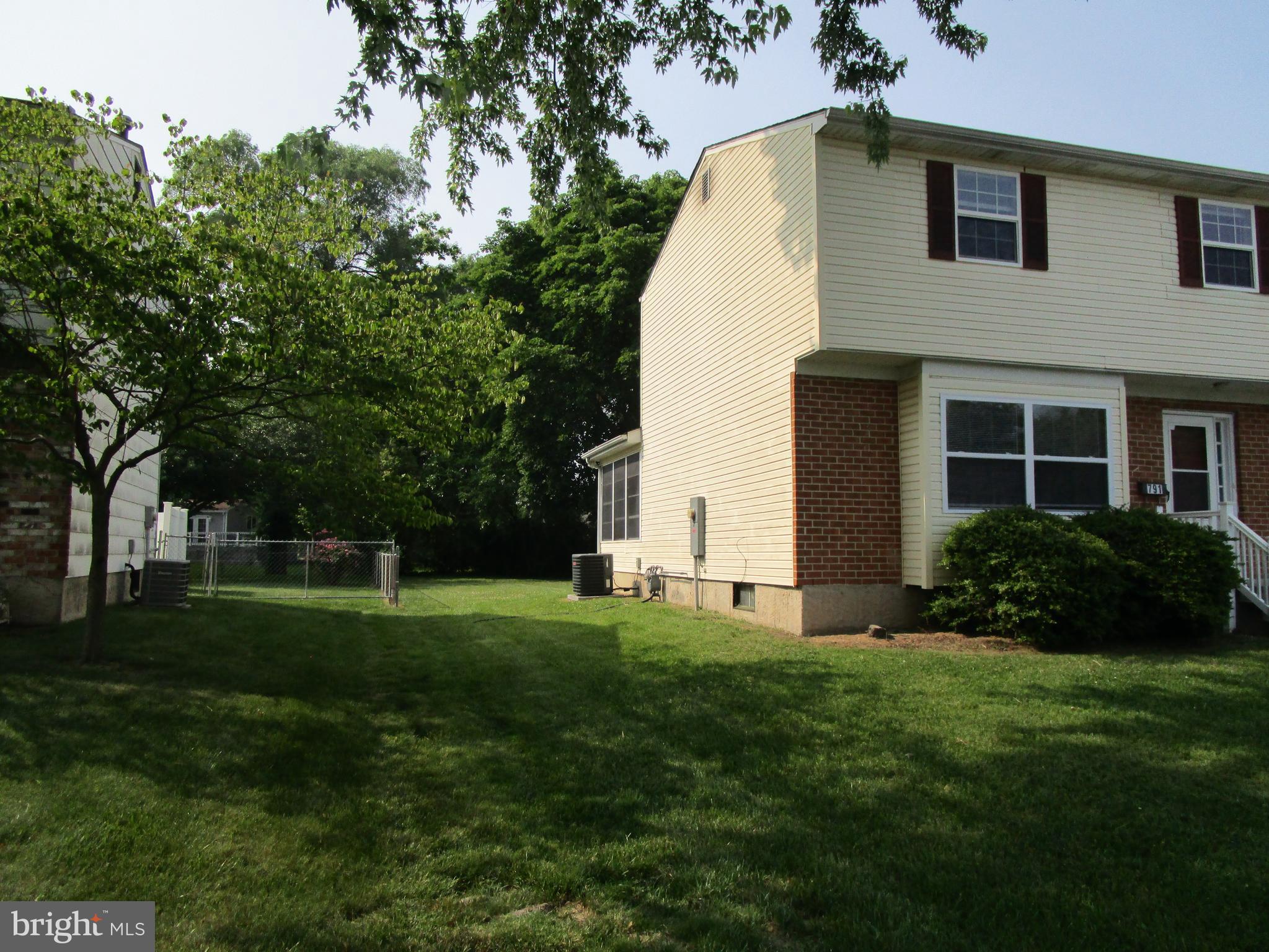 791 Miller Drive Dover, DE 19901 - Photo 9 of 35 Side Yard