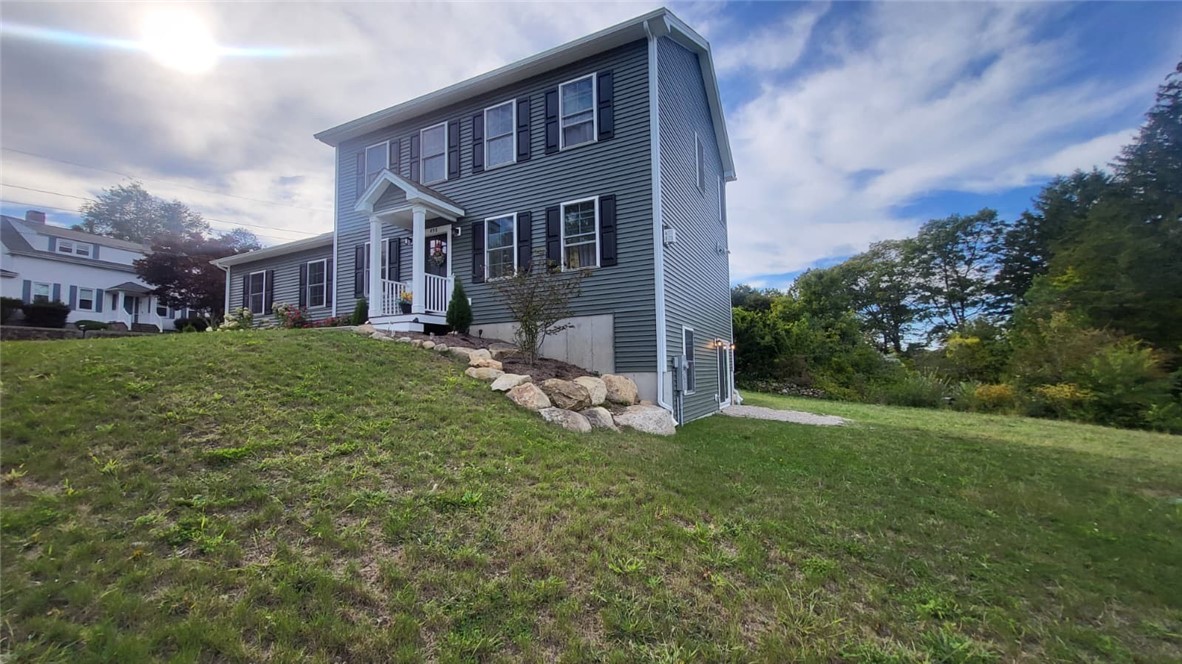 498 Hill Street Coventry, RI 02816 - Photo 4 of 33