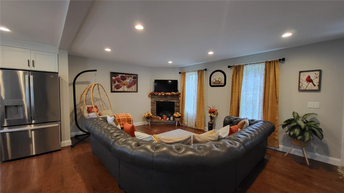 498 Hill Street Coventry, RI 02816 - Photo 9 of 33