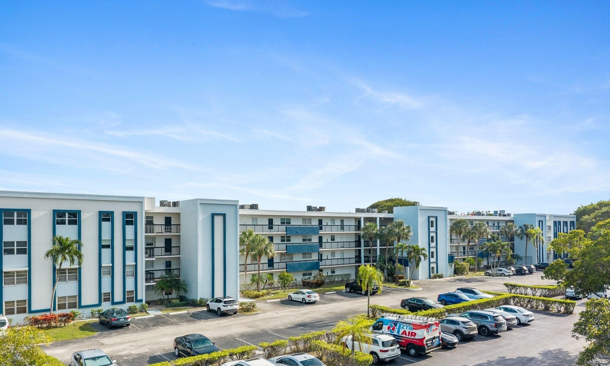 6300 Northwest 2nd Avenue, Unit 201 Boca Raton, FL 33487 - Photo 30 of 31 Boca Teeca - 6300 - c